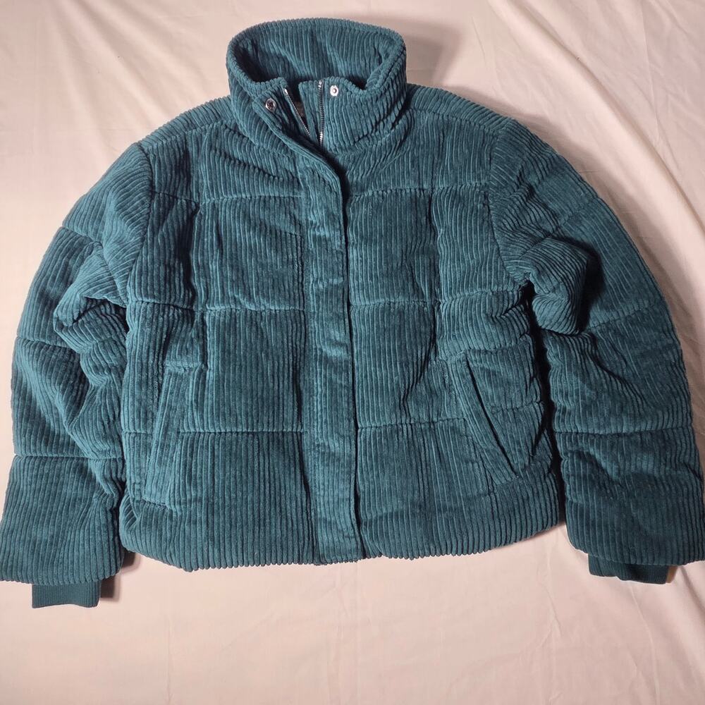 NWT RVCA Eezeh Corduroy Cropped Puffer Jacket Green Floral Lined Medium Womens